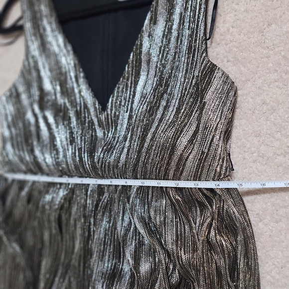 Eliza JV-Neck Metallic Belted Gown - Picture 11 of 13